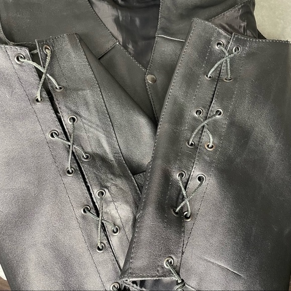 Zony Inc Black Leather Motorcycle Biker Vest Snap Front Men's Sz 54 Pockets - Picture 3 of 7